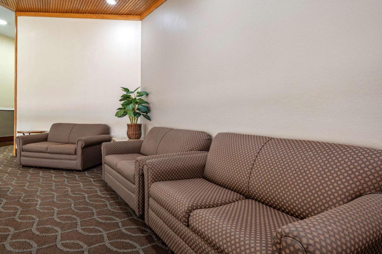 Econo Lodge Inn&Suites Lafayette Extérieur photo