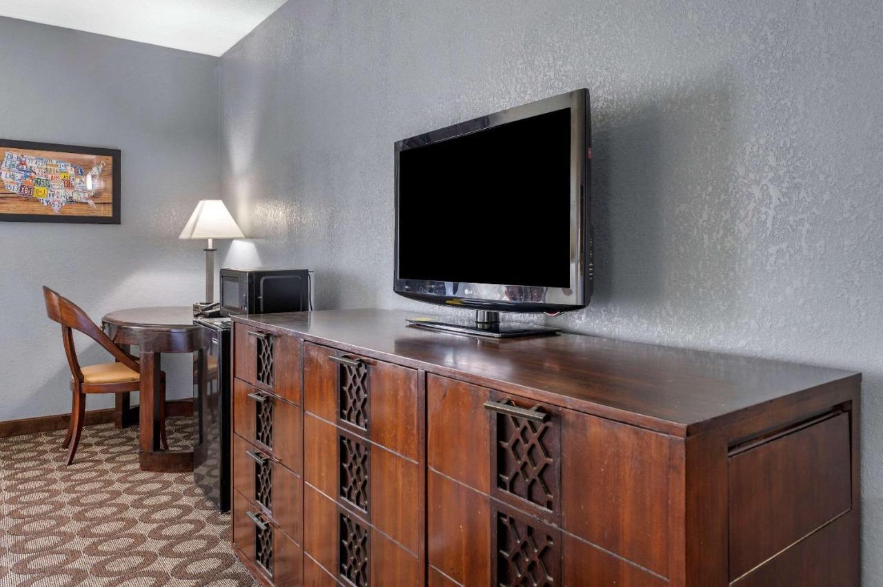 Econo Lodge Inn&Suites Lafayette Extérieur photo