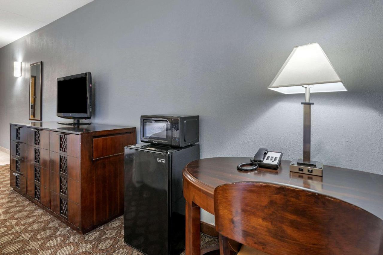 Econo Lodge Inn&Suites Lafayette Extérieur photo